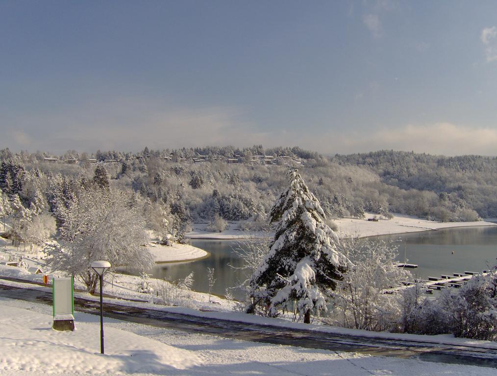 Vvf Jura Lac De Vouglans Maisod Esterno foto